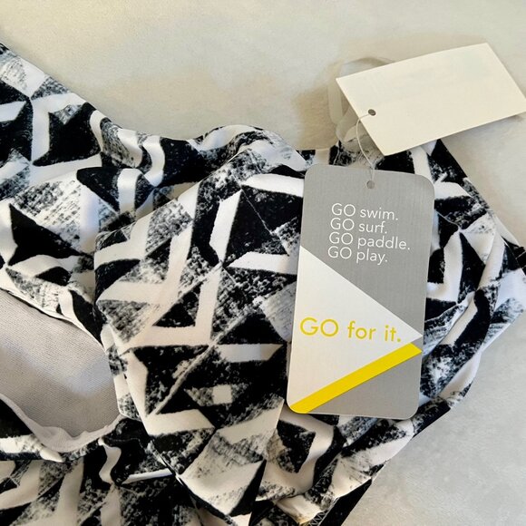 Go Gossip Women's Swim Top Size Small Black & White NWT - Picture 4 of 4